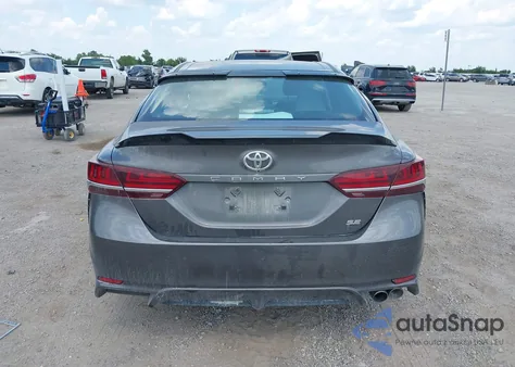 2018 Toyota Camry Se z USA, uszkodzony, nr VIN 4T1B11HK3JU612314